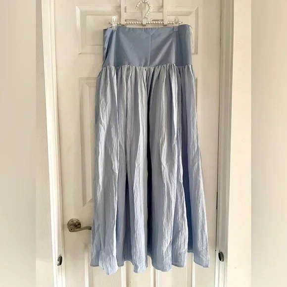 COMMENSE Solid High-Waisted Ruffle Pleated Maxi Skirt - Picture 6 of 11